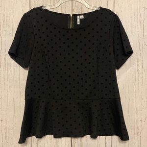 Elle black peplum short sleeve top